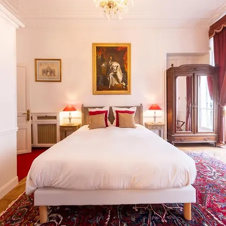 Maison De Lignieres - - Quartier Champs-elysees Bed & Breakfast 3*