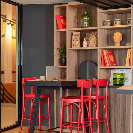 Novotel Vaugirard Montparnasse Hotell 4*