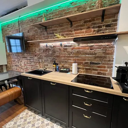 Good Vibes Luxurious Loft In 11th, With Ac & Table Football Apartment *