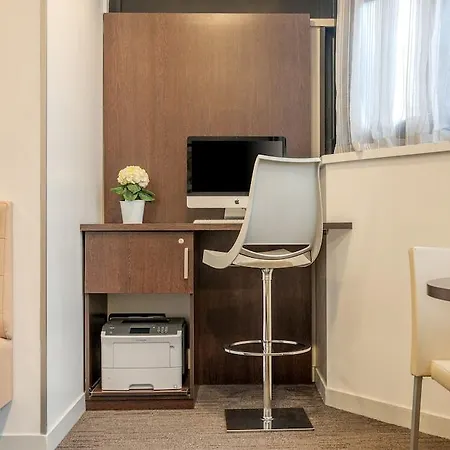 Citadines République Appart hôtel 3*