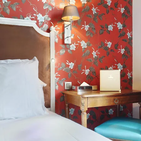 Hotel Le Robinet D'or 3*