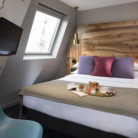 Hotel Maxim Folies