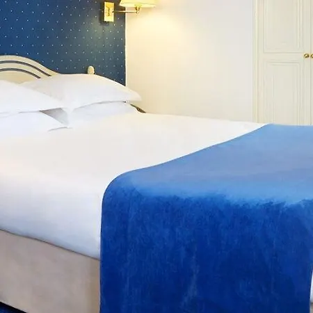 Hotel Austin's Saint Lazare Paris
