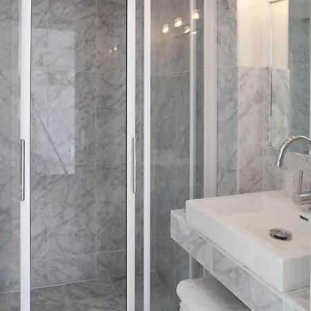 Hotel Mayet Paris