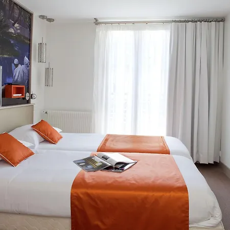 Mayet 3* Paris