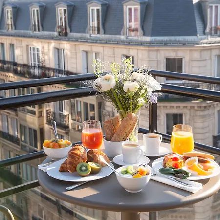 Yllen Eiffel Hotel 4*