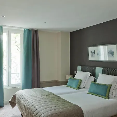 Aiglon 4*