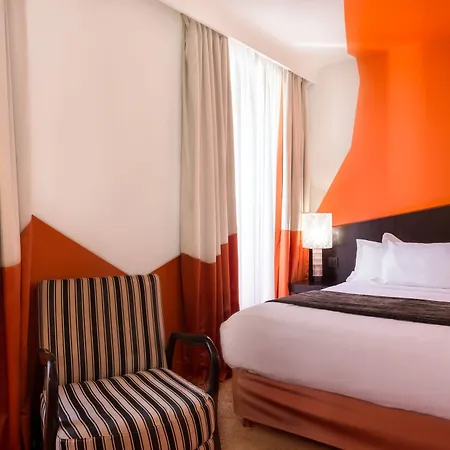 Hotel Cristal Champs Elysées 4*