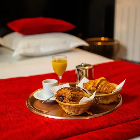 Hotel Eiffel Garibaldi 3*