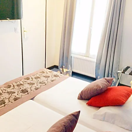 Du Mont Dore Batignolles Hotel 3*