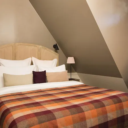 Hotel Le Petit Chomel