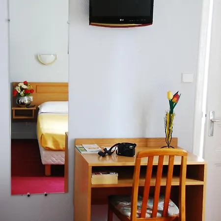 Cosy Monceau Hotel