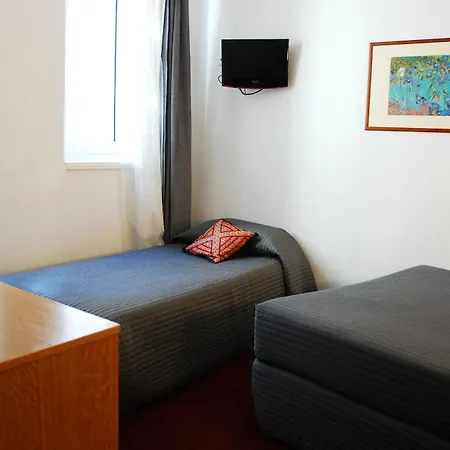 Hotel Cosy Monceau París