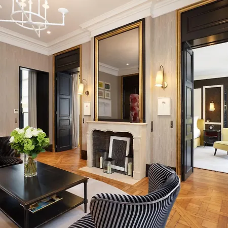 Hotel Le Pavillon De La Reine & Spa, Place Des Vosges