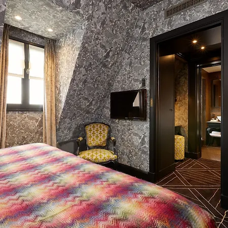 Le Pavillon De La Reine & Spa, Place Des Vosges 5* Paříž