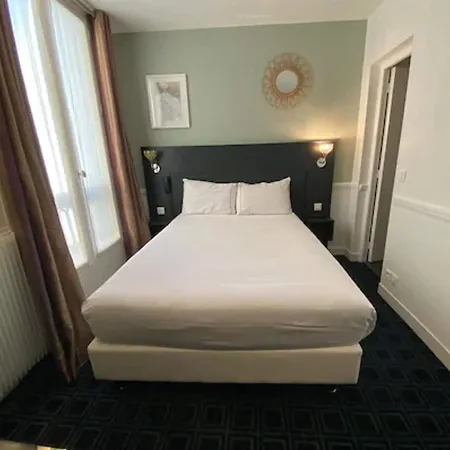 Etoile Trocadero Hotel