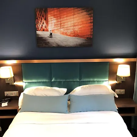 Hotel Western Empire Elysees 3*