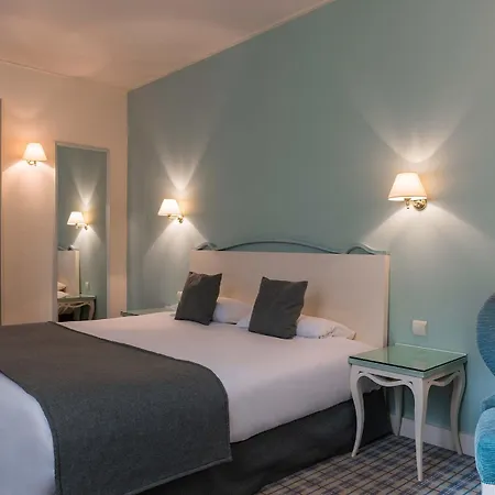 Etoile Saint Ferdinand By Happyculture 호텔 4*