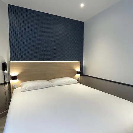 Hotel La Folie Des Pres - Saint-germain-des-pres 3*