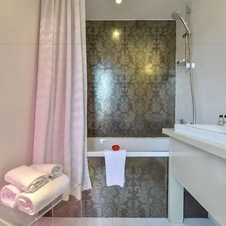 Hotel Le Quartier Bercy-square