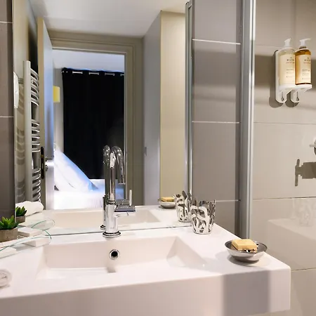 Helzear Champs-elysees Hotel 4*