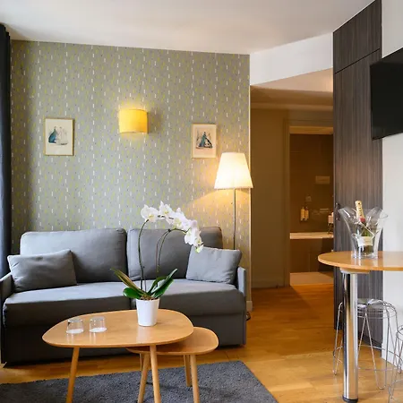 Hotel Helzear Champs-elysees 4*