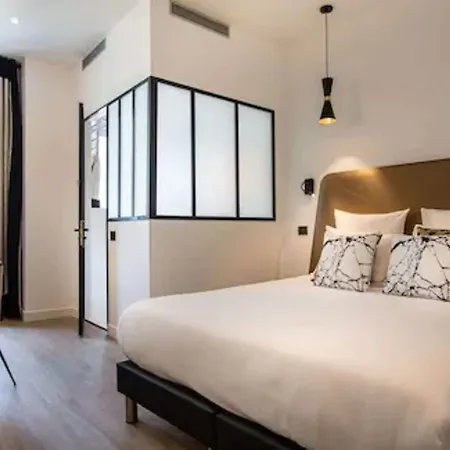 Hotell Royal Opera Paris