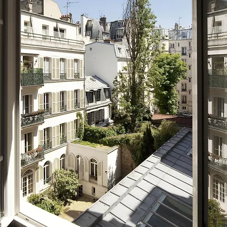 Foch 4* Paris