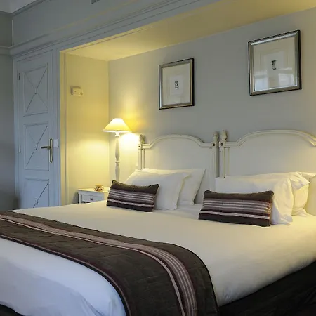 Royal Champs Elysees 4* Paris