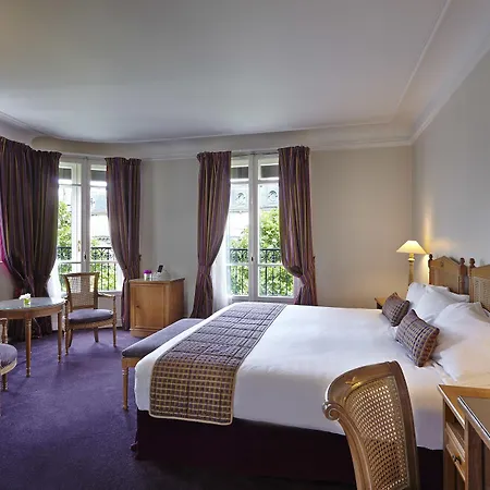 Royal Champs Elysees 4*