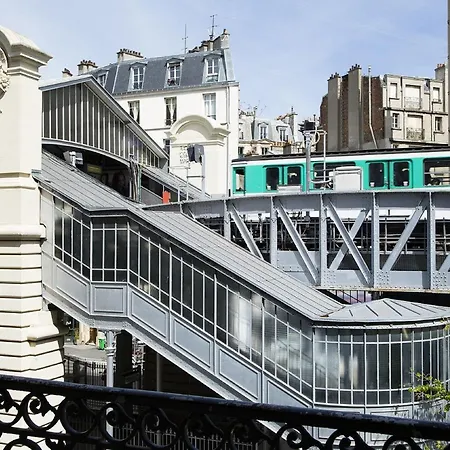 Aparthotel Eiffel Parigi