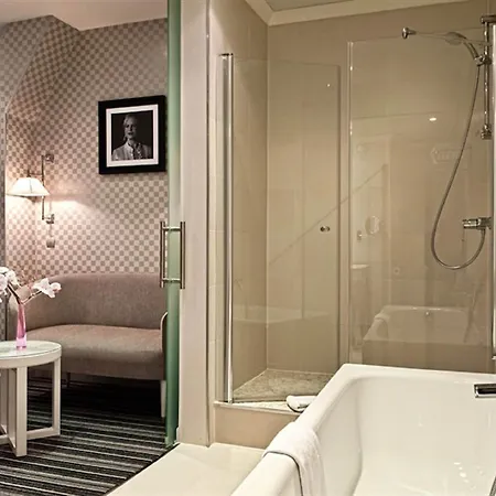 Hotel Icône 3*