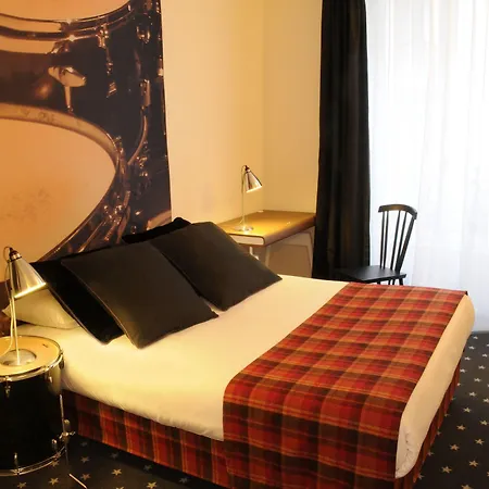 Du Triangle D'or Hotell Paris