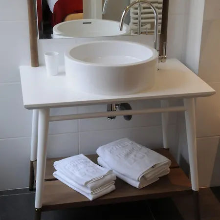 Du Triangle D'or Hotell