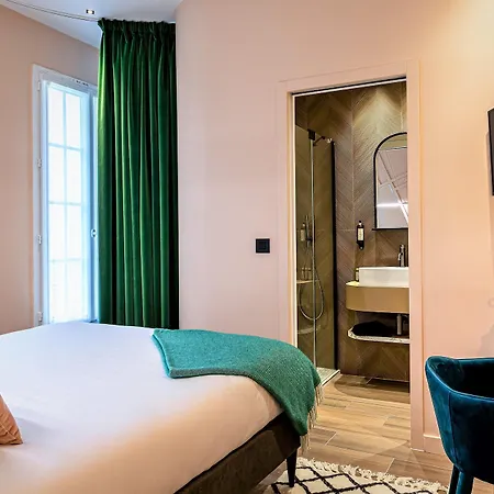 Veryste Hotel 4*