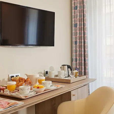 De Sévigné Hotel Paris