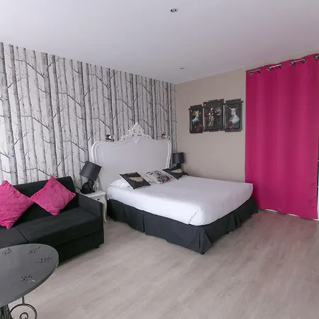 Ideal Design Hotel 3*