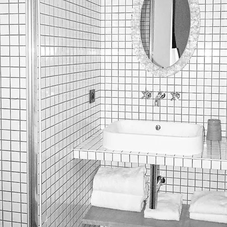 Habituel Hotel Paris