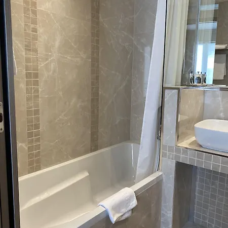 Hotel Louvre Sainte Anne Paris