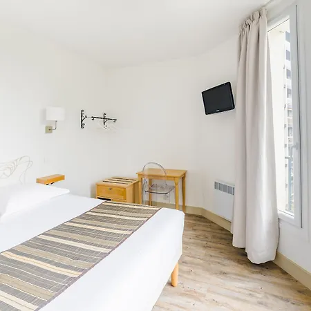 Korner Eiffel Hotell 3*