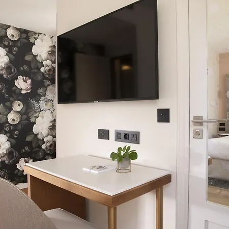 Des Champs-elysees Hotel Paris