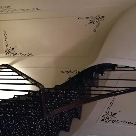 Gare De Lyon Hotel 3*