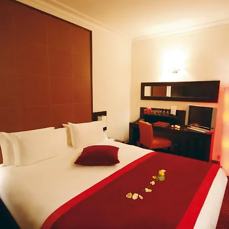 Westside Arc De Triomphe 4* Paris