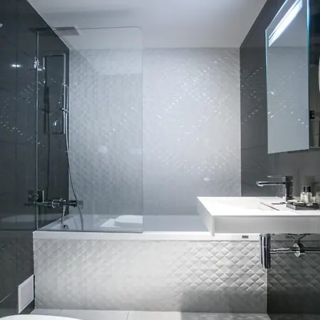 Ascot Opera Hotel 3*
