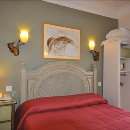 Hotel Des Bains Parijs
