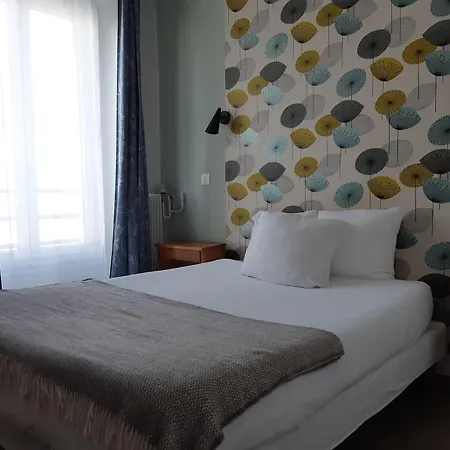 Zazie Hotel 2*