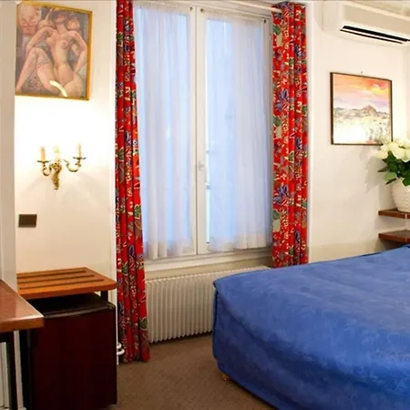 Hotel La Sanguine Parigi