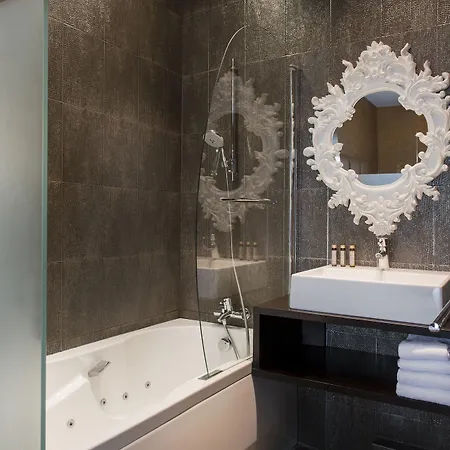 Glamour Hotel 3*