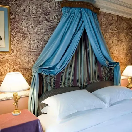L'hotel Paříž