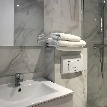 Luxelthe Hotel Paris